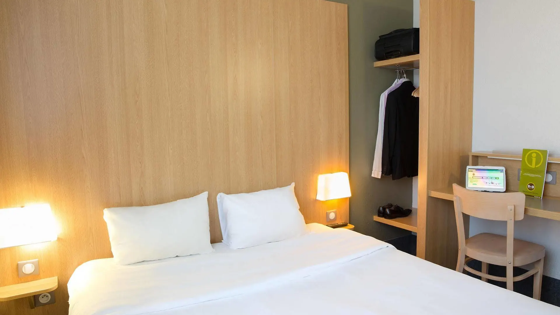 ***  B&B Hotel Marseille Centre La Joliette Γαλλία